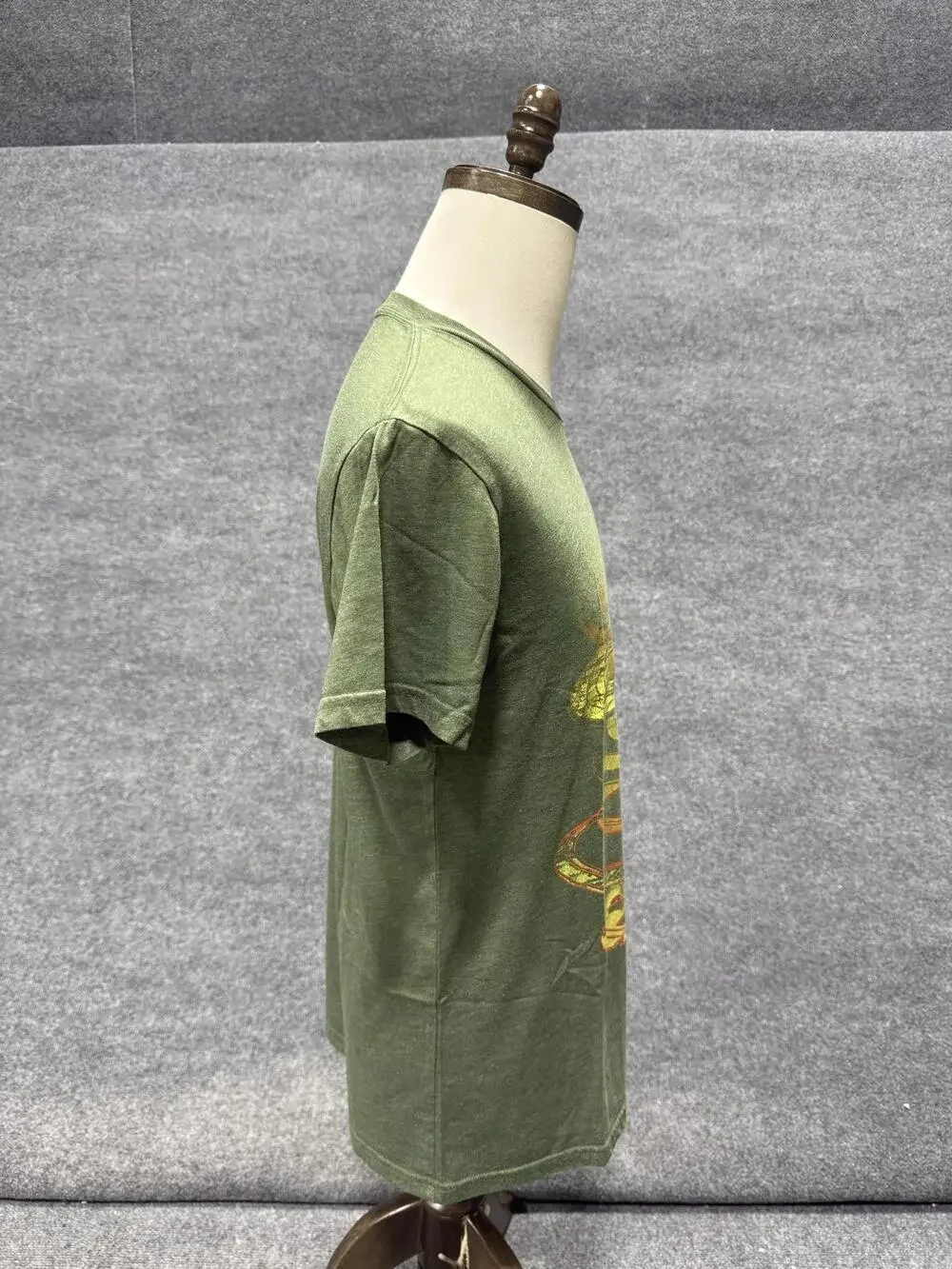 Oakley Shirt Mens Medium Green Stacked Logo Graphic T-Shirt Tee Regular Fit Top
